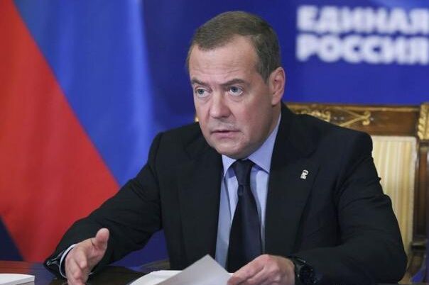 Medvedev: Finska se sprema za rat protiv Rusije