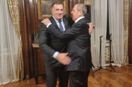 Dodik sutra u Moskvi