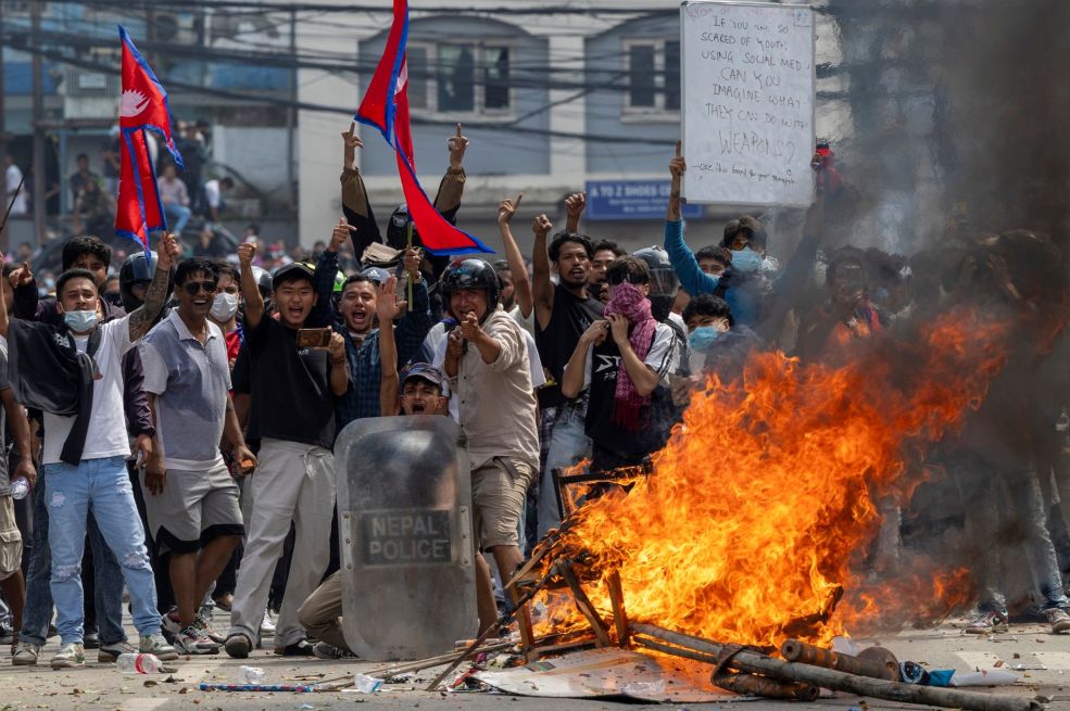 Nepal blokirao Facebook, Instagram, X... Izbili veliki neredi, puno mrtvih