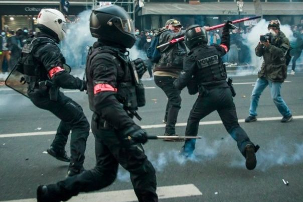 U Francuskoj bi sutra mogao izbiti haos: Mobilizovano 80.000 žandarma