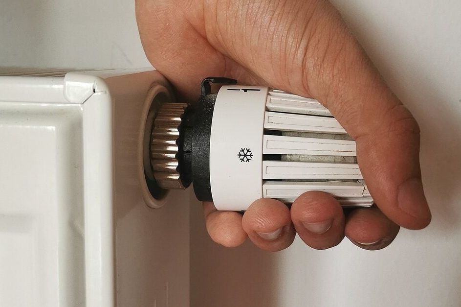Ovo malo ko zna: Vaš radijator ima tajno dugme koje vam može uštedjeti stotine maraka na grijanju