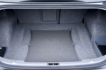 Roditelji u Beču ostavili dijete u gepeku i otišli u restoran