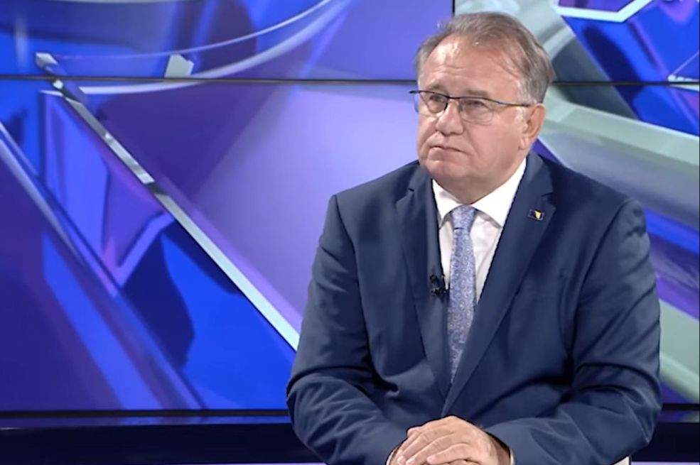 Nikšića pitali da li je Vučić tražio nešto zauzvrat nakon ukidanja zabrane izvoza baruta