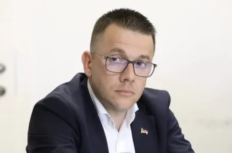 Šolaja: Odluka Slovenije vjerovatno donesena pod pritiskom većih EU članica