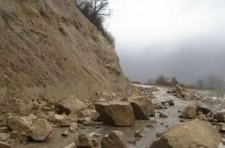 Ogromni odron blokirao magistralu Budva–Cetinje: Saobraćaj potpuno obustavljen!