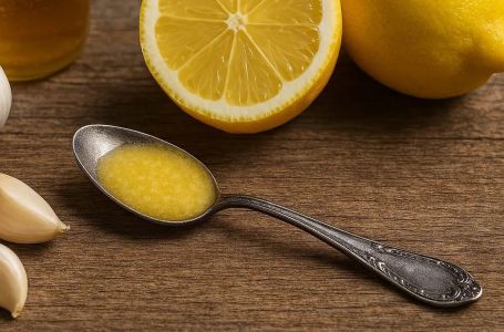 Ovaj prirodni napitak smanjuje rizik od srčanog udara – čudo od jedne kašičice