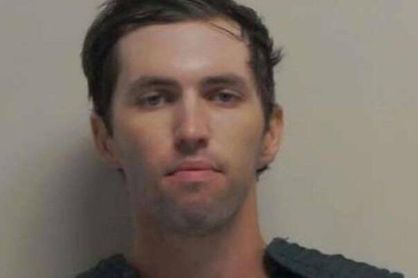 Osumnjičeni za ubistvo Charlieja Kirka izjasnio se da nije kriv