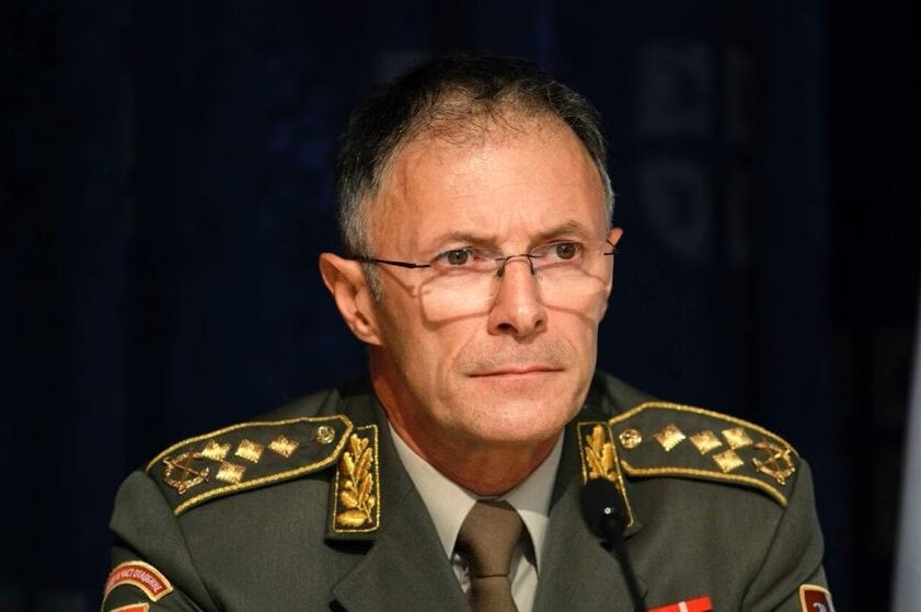 Načelnik Generalštaba Vojske Srbije: Ne prijetimo susjedima