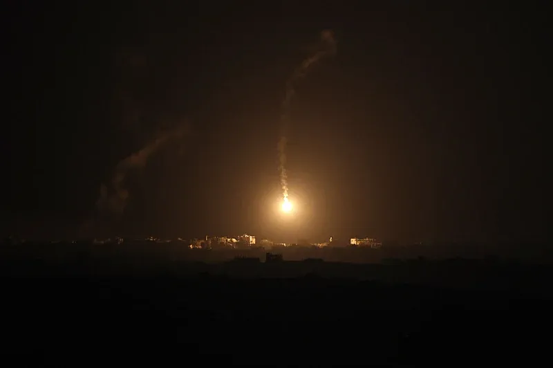 Izraelska vojska pokrenula kopnenu invaziju na grad Gazu: Ima mrtvih i ranjenih, grad u plamenu