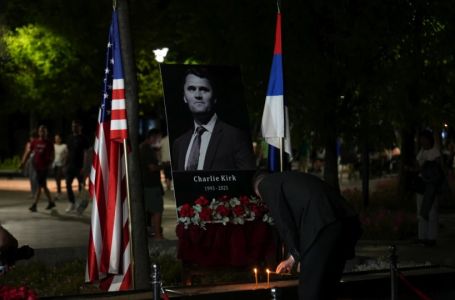 U Banjoj Luci zapaljenje svijeće za ubijenog Kirka, Dodik poručio: "Bio je istinski prijatelj Srba"