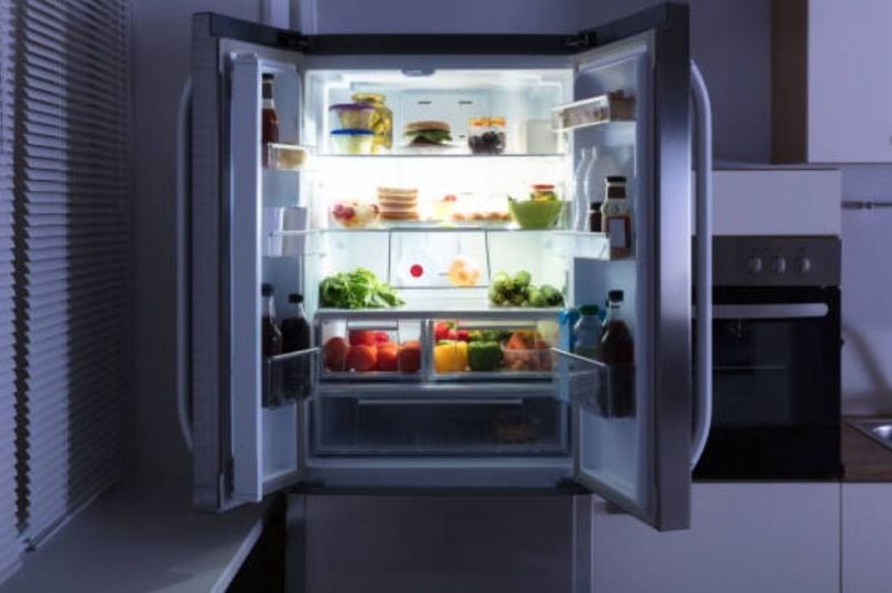 Znate li čemu služi donja ladica u frižideru? Većina misli da je namijenjena za povrće, ali griješe