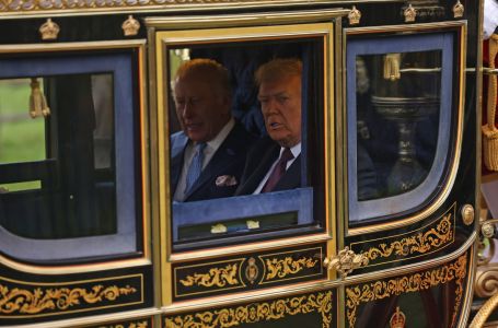 Trump stigao Charlesu. Vozili se zlatnom kočijom, priređena raskošna ceremonija