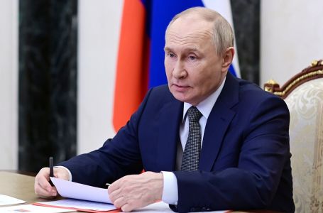 Putin otkrio kome će prepustiti Rusiju kad se povuče: "Oni će biti naši nasljednici..."