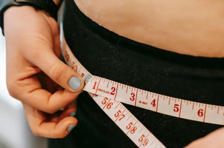 Svako jutro pijte ovaj napitak: Salo oko struka nestaje za samo mjesec dana!