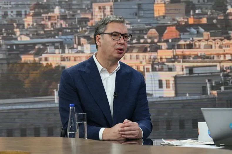 Vučić organizovao vojnu paradu: Članovi političkog vrha BiH danas u Beogradu
