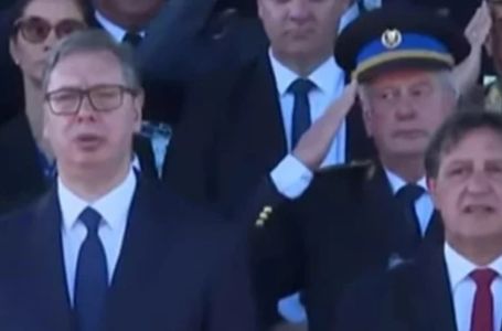 Načelnik Oružanih snaga BiH Gojko Knežević napravio skandal na vojnoj paradi u Beogradu