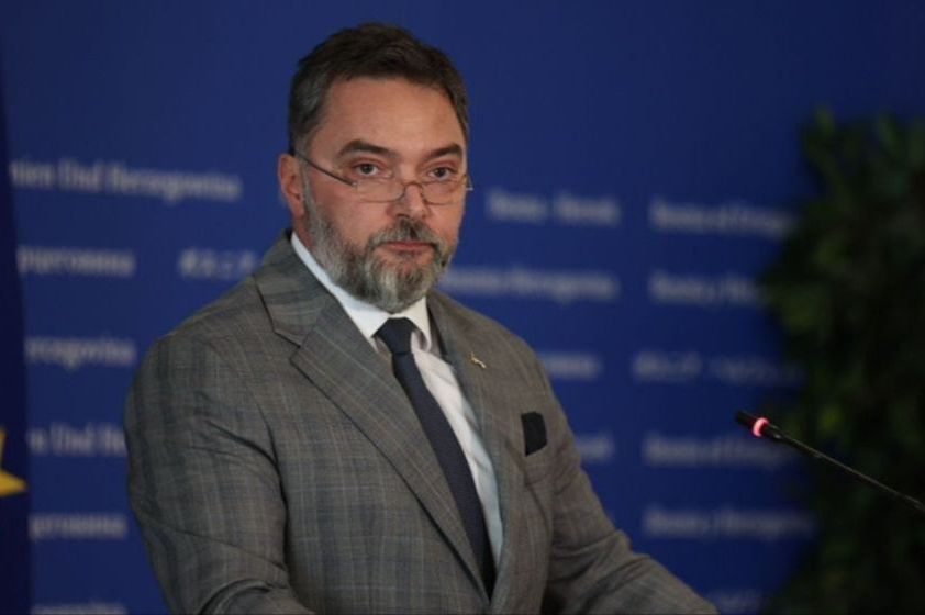 Košarac o prisustvu generala Kneževića na vojnoj paradi u Beogradu: Sarajevo može samo da smijeni...