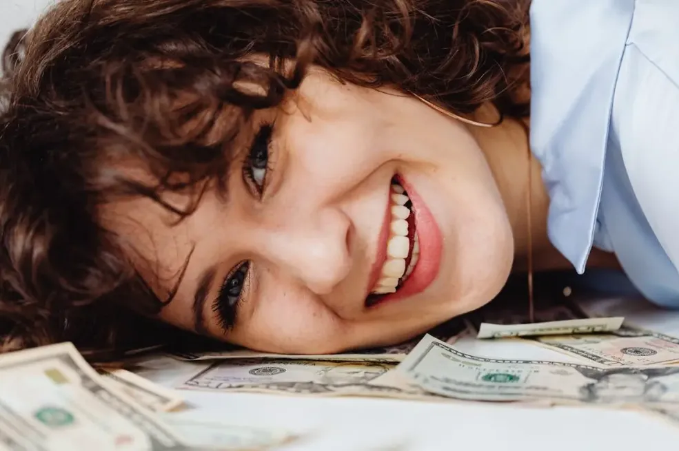 Ova 2 znaka postaju milioneri do kraja 2025.: Baba Vanga im predvidjela gomilu para i iznenadni...