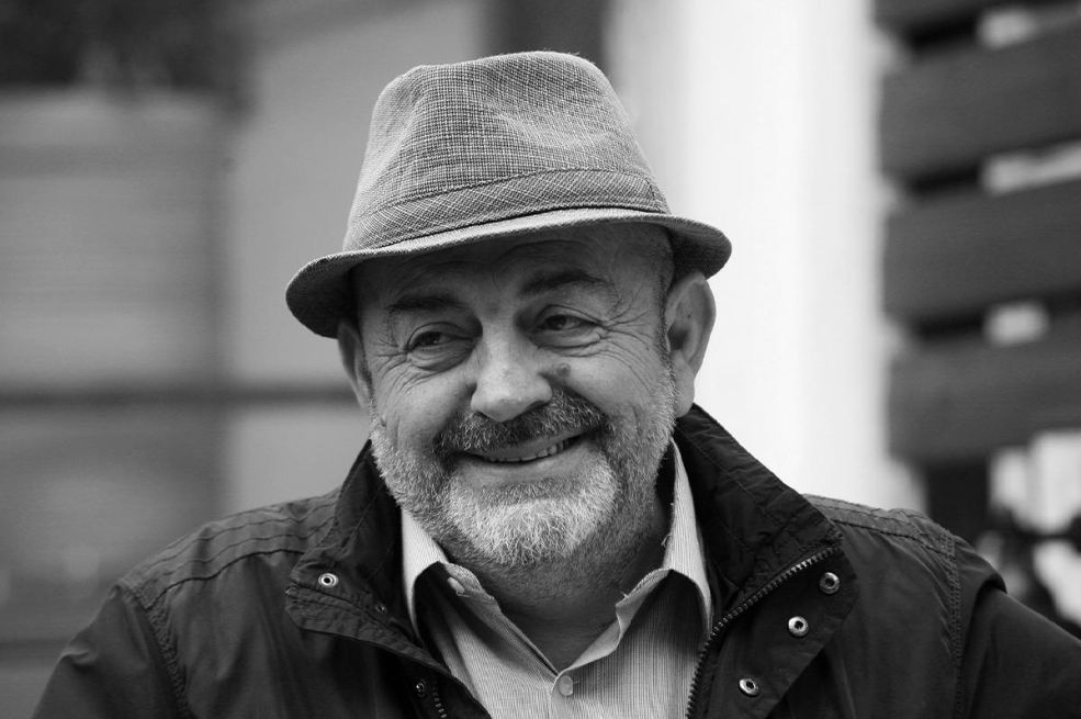 Tuga na Balkanu: Preminuo legendarni glumac Enver Petrovci!