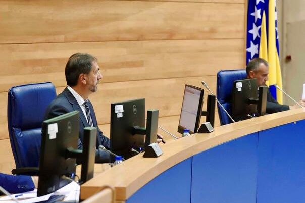 Propala sjednica o budžetu: Čavara napravio haos