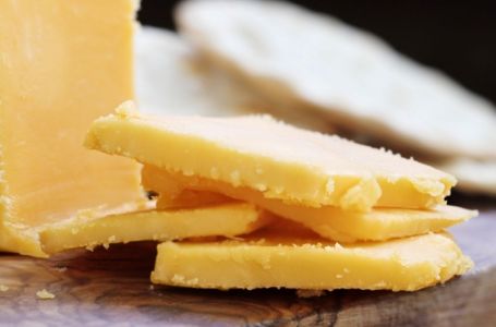 Ljekari upozoravaju: Ovo je najgori sir za vaše srce, a svi ga jedemo