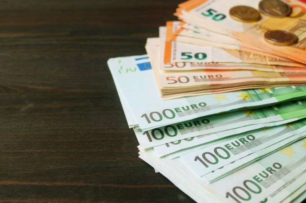 Novac stiže za 4 horoskopska znaka: Evo ko će dobiti pare do 27. septembra