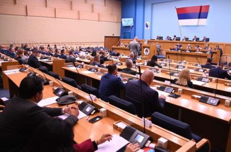 Institucionalni haos u RS? SNSD i opozicija u žestokom sukobu zbog izbora!