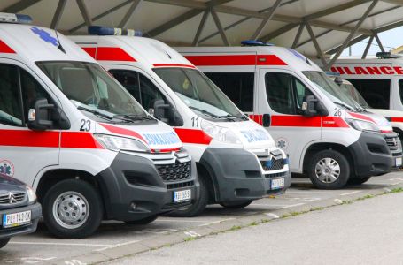 Težak sudar kod Travnika: Trudnica teško povrijeđena, saobraćaj potpuno blokiran!