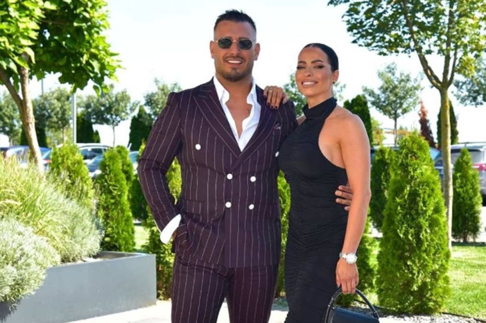 Teška saobraćajna nesreća: Sjekli auto da izvuku Darka Lazića i njegovu ženu (FOTO)