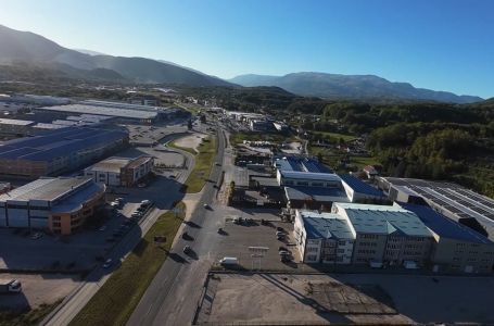 Tragedija u Vitezu: Muškarac pao s trgovačkog centra i izgubio život