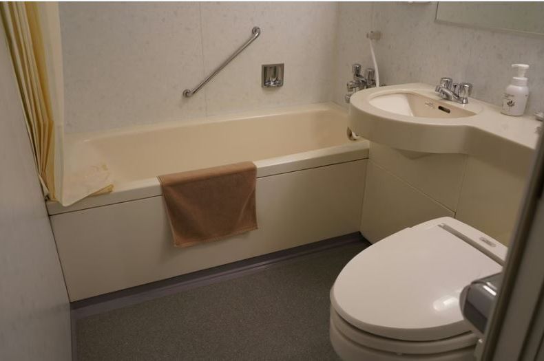 Koliko puta dnevno je normalno da idete na WC za svoje godine (ne, nije svejedno)