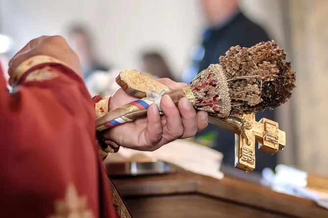 Danas je jesenji krstovdan: Vjeruje se da 1 stvar morate unijeti u kuću za sreću tokom cijele godine