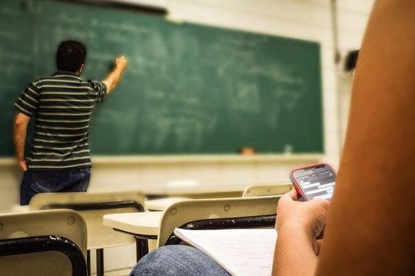 U hrvatskoj školi djeci zabranili telefone i gazirana pića, evo šta je uslijedilo