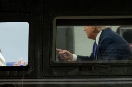 Čitači s usana otkrili o čemu su Trump i Melania razgovarali: "Donalde, pogledaj me"