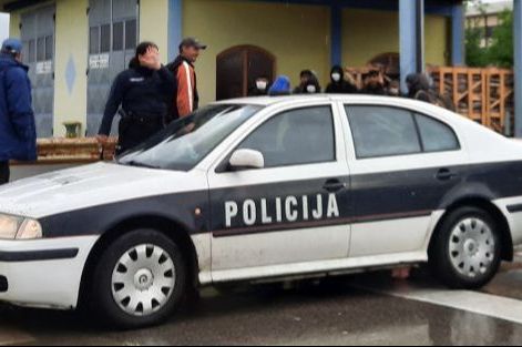 Stravična nesreća u BiH: Poginuo maloljetnik, četvero povrijeđeno