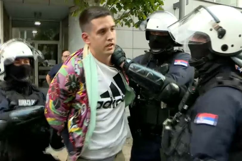 Incidenti na protestima u Srbiji, ima povrijeđenih i privedenih