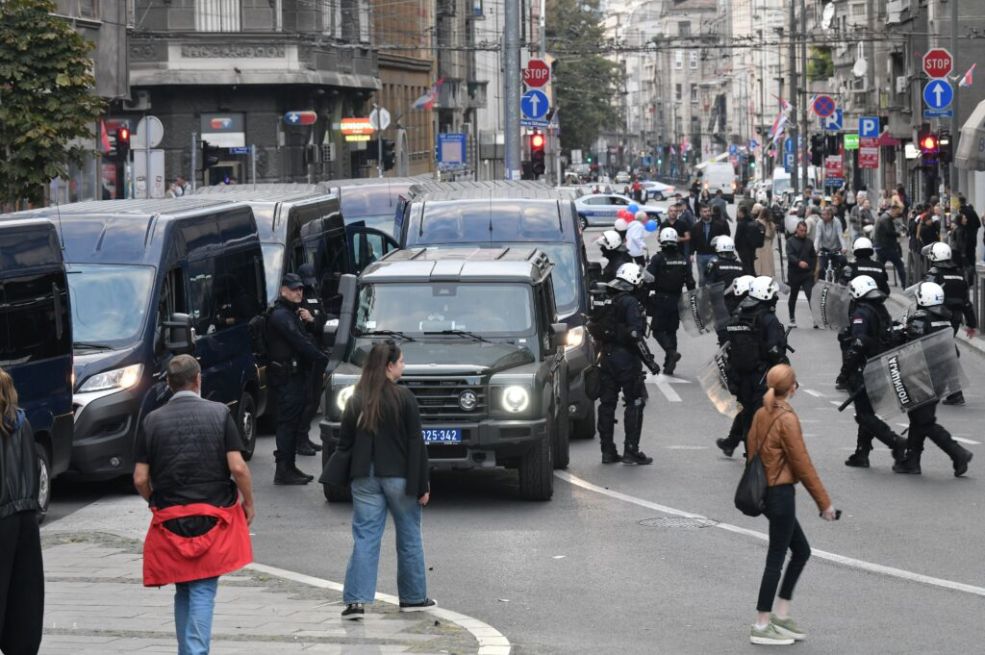 Ćaci pogodili kamenom bivšeg reprezentativca Srbije, on se odmah oglasio zbog scena nasilja