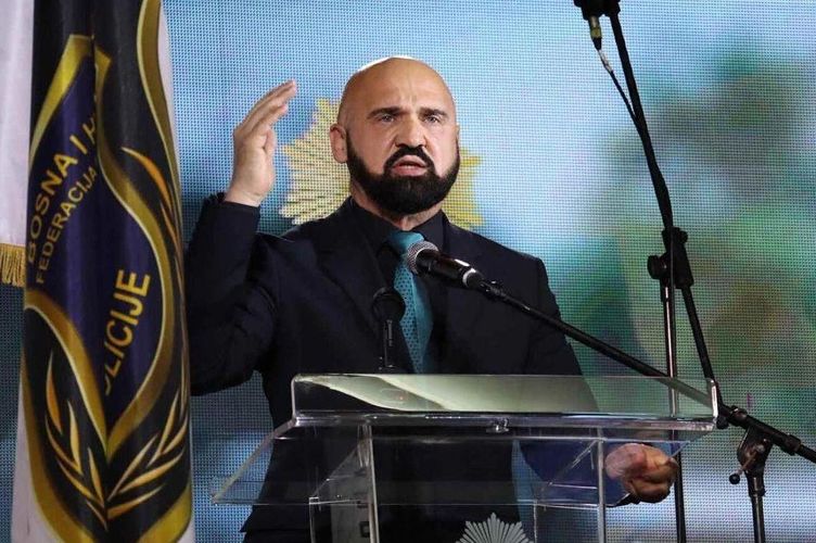 Isak o uvredama na TikToku: ”Tamo psuju, a kad me sretnu upiš*ju se u gaće”