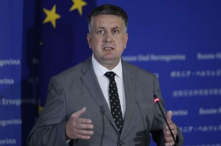 Vuković žestoko: „Špirić mandat počeo i završava kršenjem Poslovnika!“