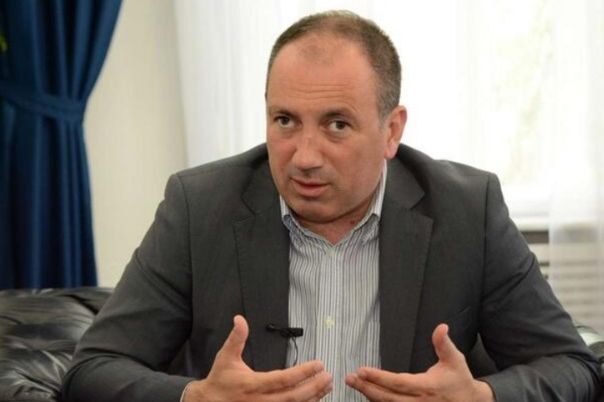Crnadak: Ako CIK BiH zažmiri na zabranu, SNSD-ovi napadi su samo fasada