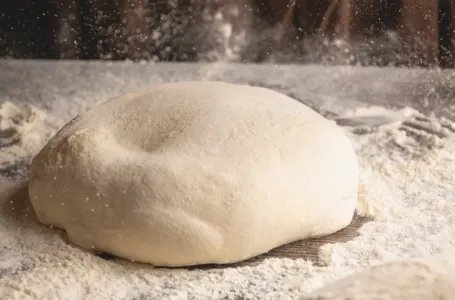 Zaboravite kvasac: Tajni trik pekara za tijesto mekše od oblaka – ostaje savršeno svježe i treći dan