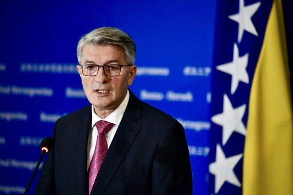 Mehmedović upozorava: BiH gubi šansu za EU dok vlasti prave cirkus!