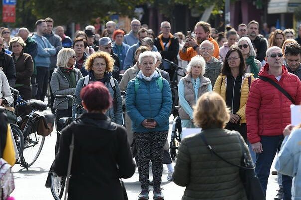 Građani u tišini: 16 minuta sjećanja, 11 mjeseci bez pravde!