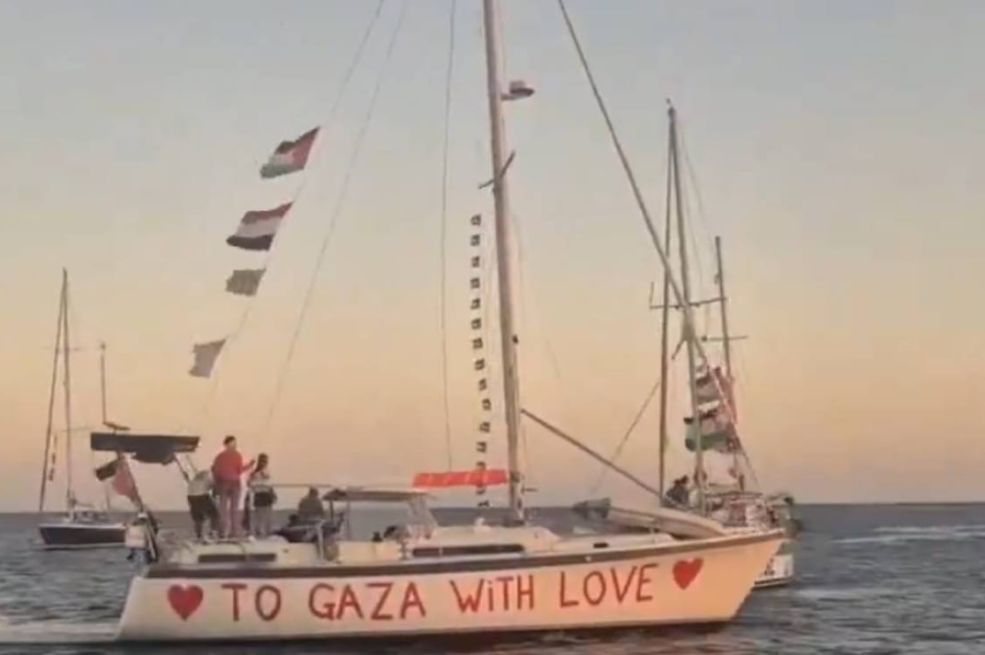 Zašto se kaže "flotila", a ne "flota"?