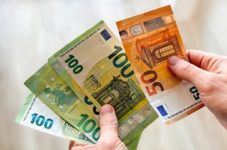 Novac stiže za 4 horoskopska znaka: Evo ko će dobiti pare do 11. oktobra