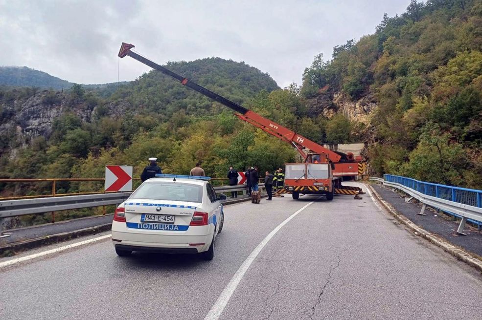 Vozilo sletjelo u kanjonu Rzava kod Višegrada, u toku potraga