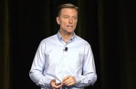 Ne morate se odricati hrane: Doktor tvrdi da jedan pristupačan sastojak topi masnoću s trbuha