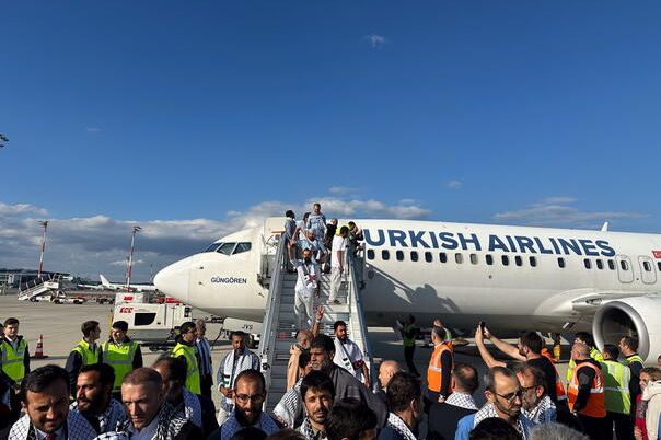 Avion s aktivistima Globalne flotile Sumud iz više zemalja sletio u Istanbul