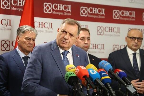 Dodik: Karan ide na izbore, a referendum o Schmidtu je neizbježan!