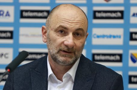 Oglasio se Adis Bećiragić: Otkrio razlog zašto je podnio ostavku!